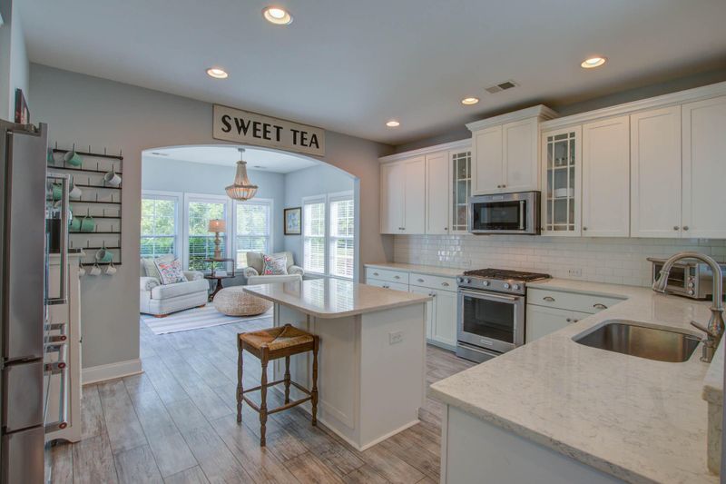 1691 Valley Oak Rd, Johns Island, SC 29455