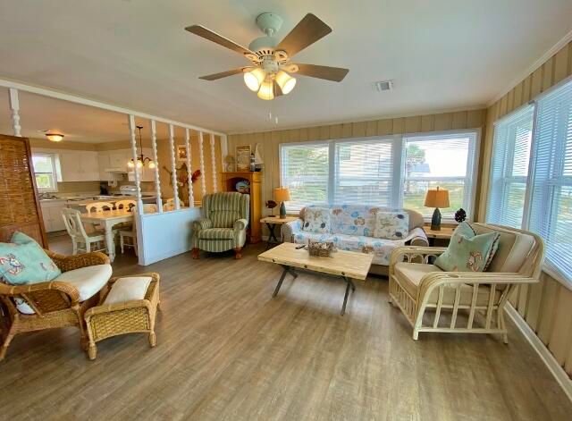 406 Palmetto Blvd, Edisto Beach, SC 29438