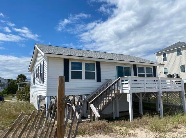 406 Palmetto Blvd, Edisto Beach, SC 29438