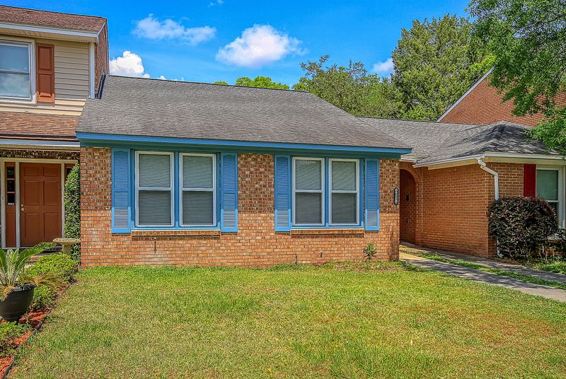 4360 Purdue Dr, North Charleston, SC 29418