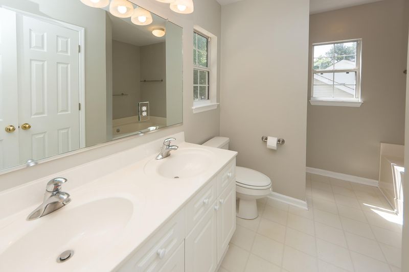 853 Bent Hickory Rd, Charleston, SC 29414