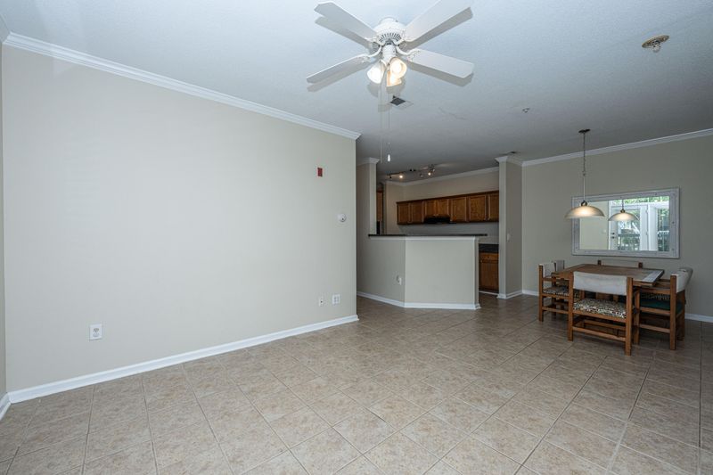 45 Sycamore Ave #616, Charleston, SC 29407