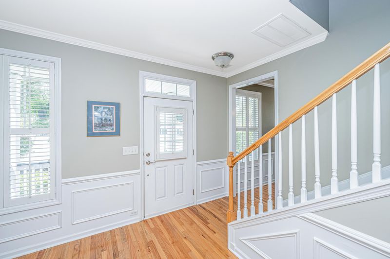 2266 Sandy Point Ln, Mount Pleasant, SC 29466