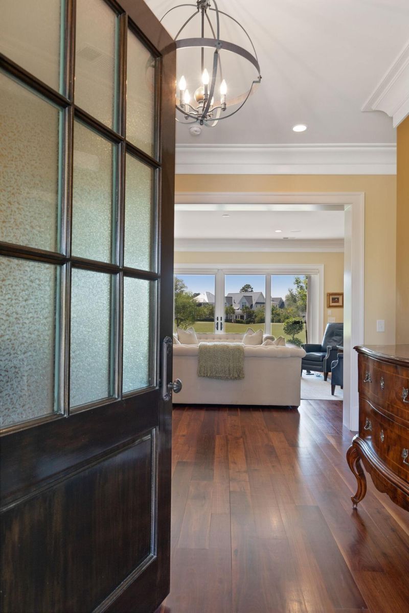 424 Lesesne St, Charleston, SC 29492