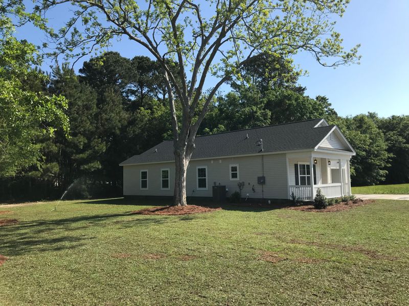 1828 S Grimball Rd, Charleston, SC 29412