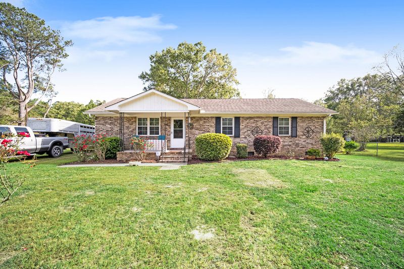 341 Twin Lake Dr, Summerville, SC 29483