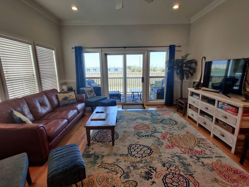 106 W 2nd St, Folly Beach, SC 29439