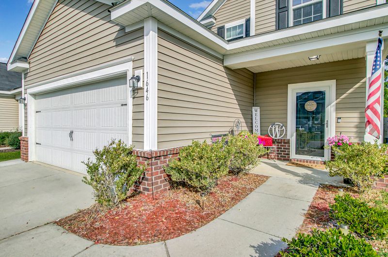 1646 Eider Down Dr, Summerville, SC 29483