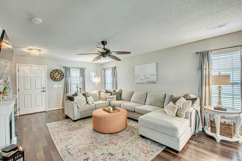 229 Border Rd, Goose Creek, SC 29445