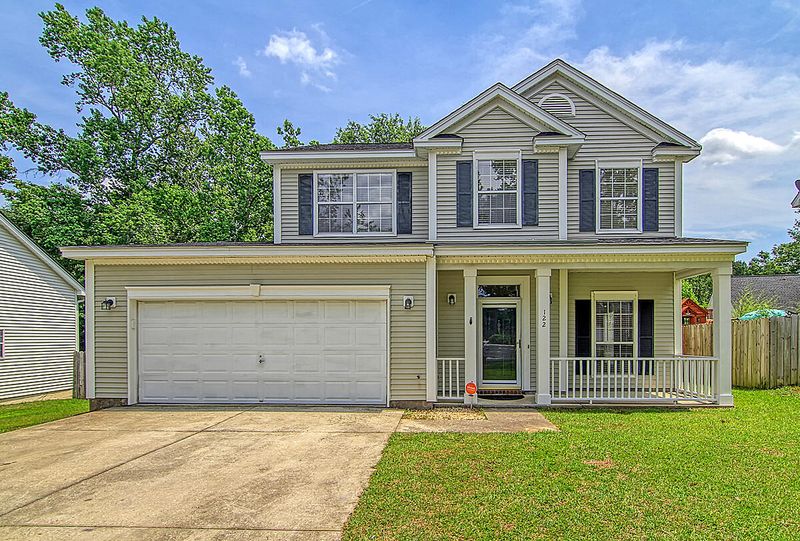 122 Fairbury Dr, Goose Creek, SC 29445