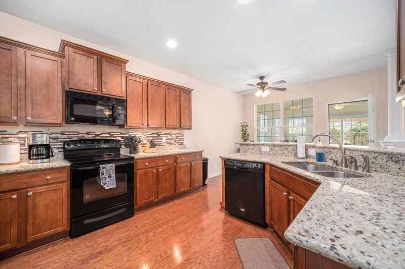 284 Pemberly Blvd, Summerville, SC 29486