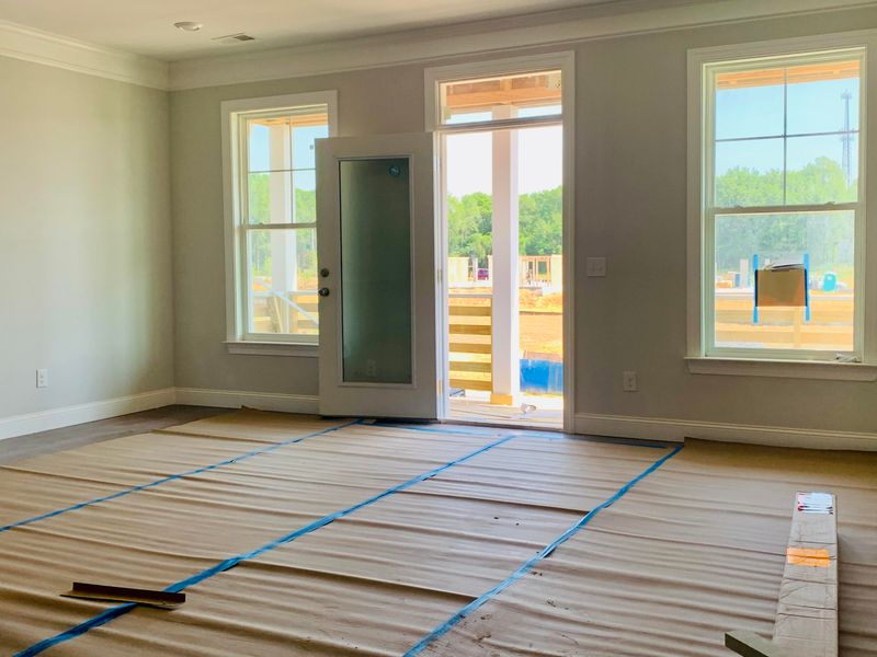 317 Laurens View Ln, Charleston, SC 29492