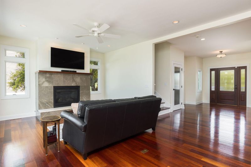 52 Seagrass Ln, Isle Of Palms, SC 29451