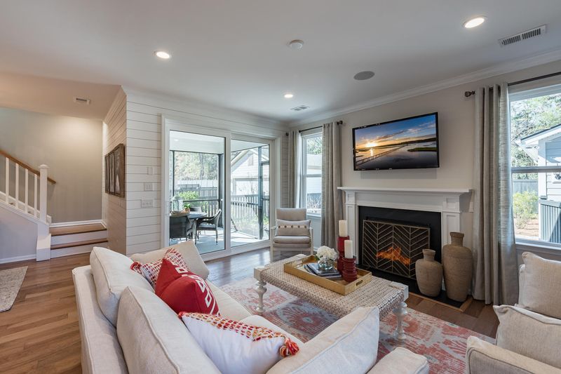 2944 Yachtsman Dr, Mount Pleasant, SC 29466