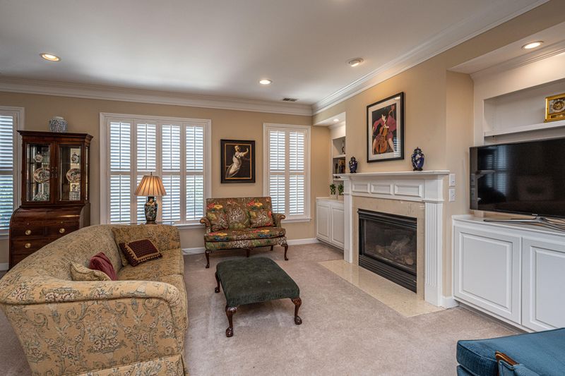 155 Palm Cove Way, Mount Pleasant, SC 29466
