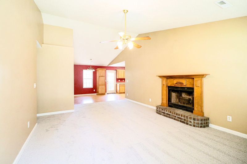 3103 Aspen Woods Ln, North Charleston, SC 29420