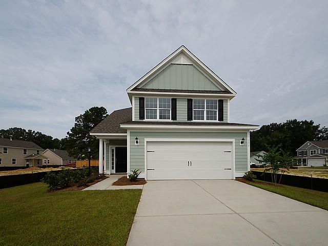 415 Kings Cross Ct, Moncks Corner, SC 29461