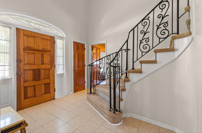 2836 Harvard Rd, Charleston, SC 29414