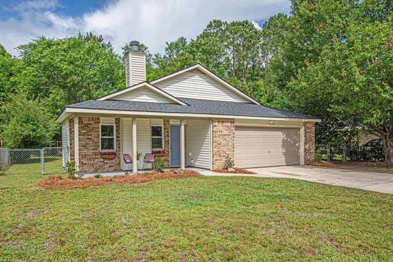 525 Temple Rd, Ladson, SC 29456