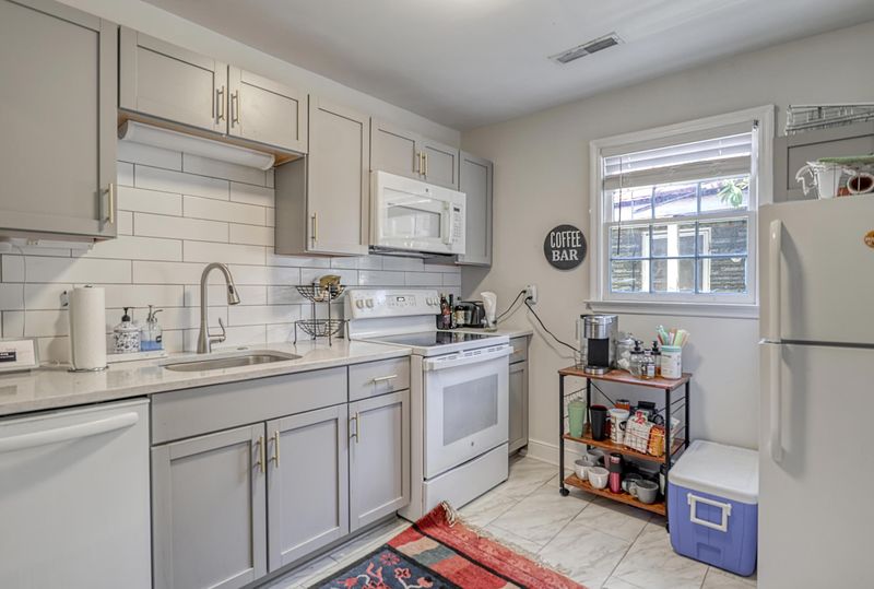 236 Coming St, Charleston, SC 29403