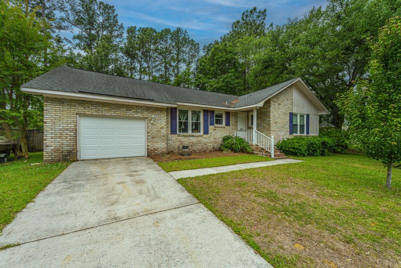 160 Ponderosa Dr, Ladson, SC 29456