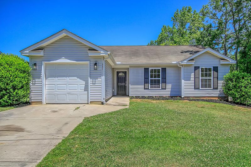 331 Adeline Dr, Goose Creek, SC 29445