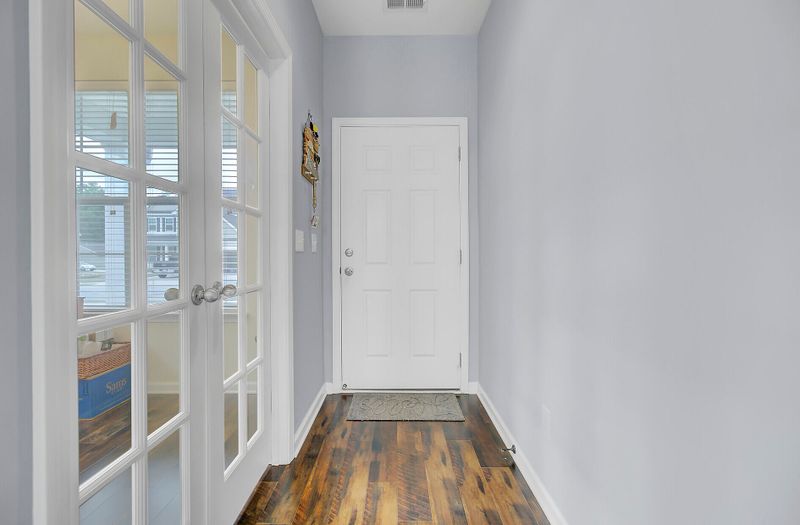 203 Urbano Ln, Goose Creek, SC 29445
