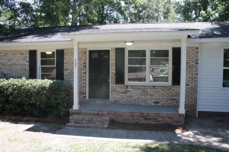 121 Pinecrest Blvd, Summerville, SC 29483