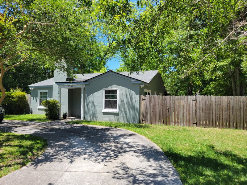 1532 Balsam St, Charleston, SC 29407