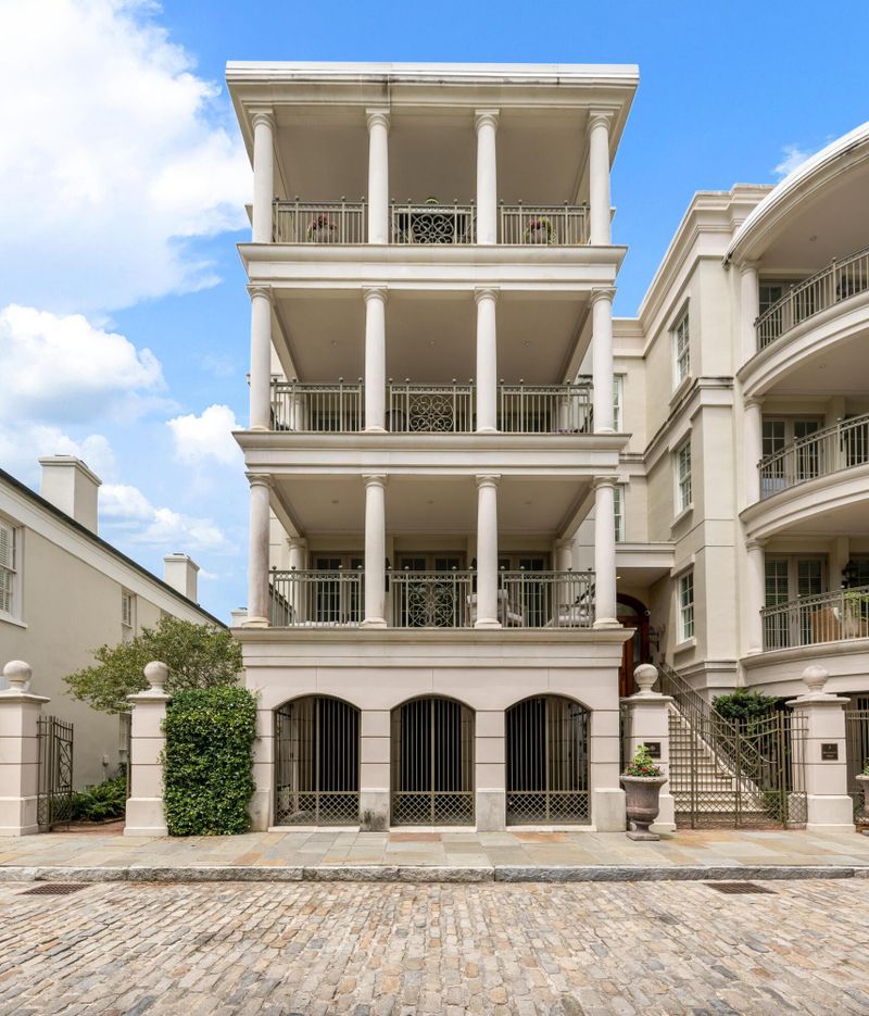 5 Middle Atlantic Wharf #3b, Charleston, SC 29401