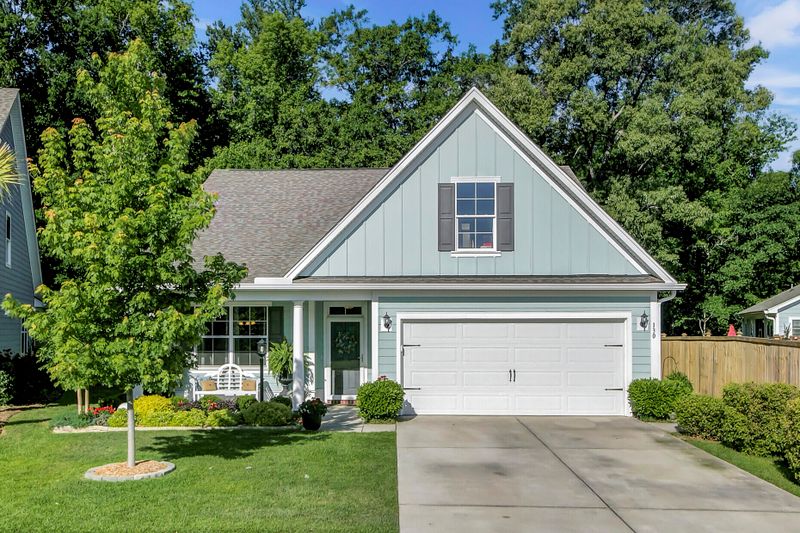 130 Longdale Dr, Summerville, SC 29483