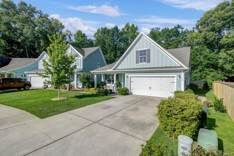 130 Longdale Dr, Summerville, SC 29483