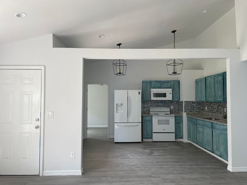 193 Mickler Dr, Ladson, SC 29456
