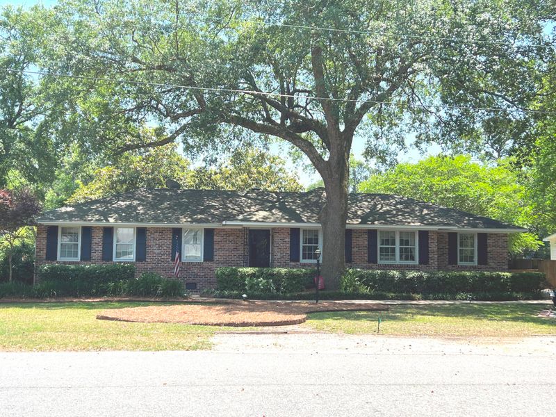 249 Molasses Ln, Mount Pleasant, SC 29464