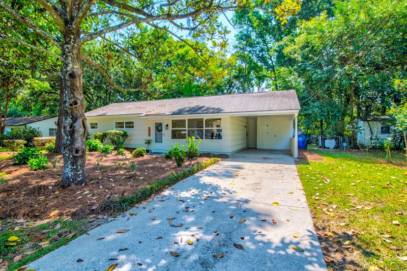 1034 Nottingham Dr, Charleston, SC 29407