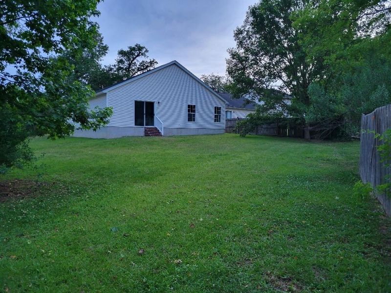 8059 Old London, North Charleston, SC 29406