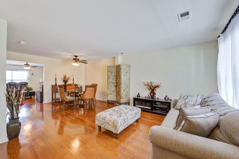 1108 Flyway Rd, Summerville, SC 29483