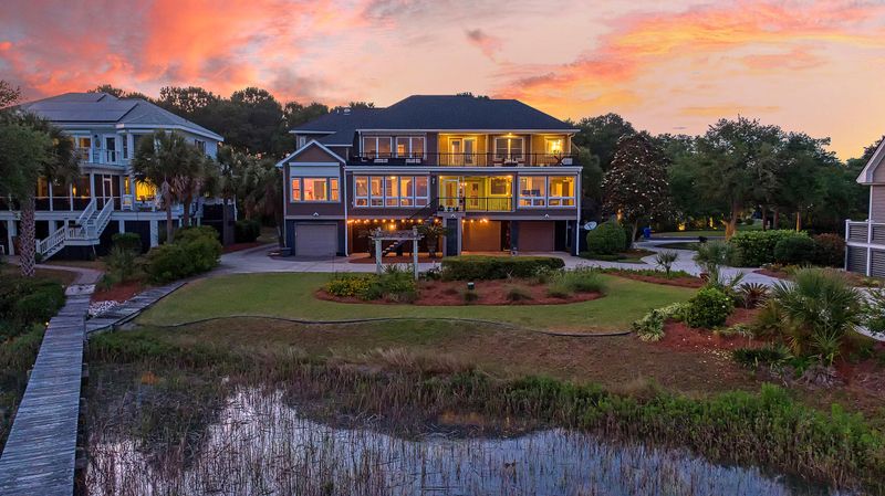 4181 Victory Pointe Dr, Mount Pleasant, SC 29466