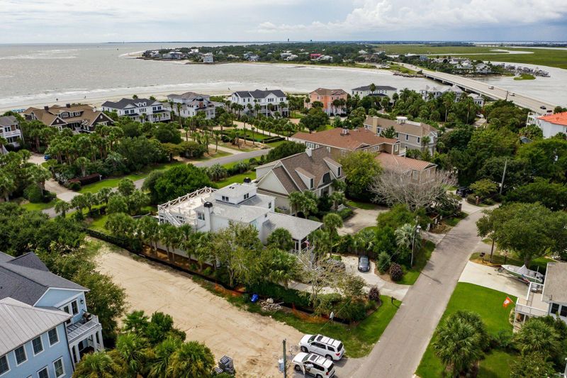 116 Charleston Blvd, Isle Of Palms, SC 29451