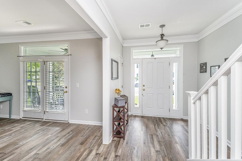 104 Foxglove Ave, Summerville, SC 29483