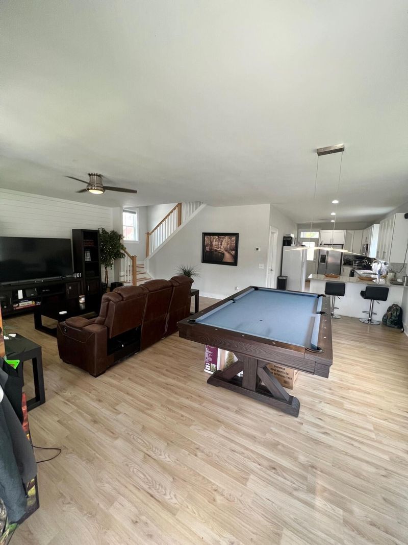 132 Brightwood Dr, Huger, SC 29450