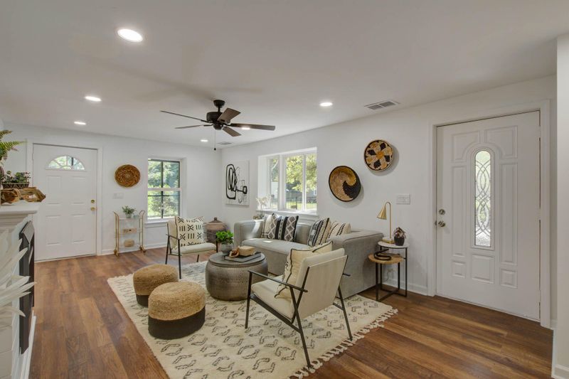 5808 Beverly Dr, Hanahan, SC 29410