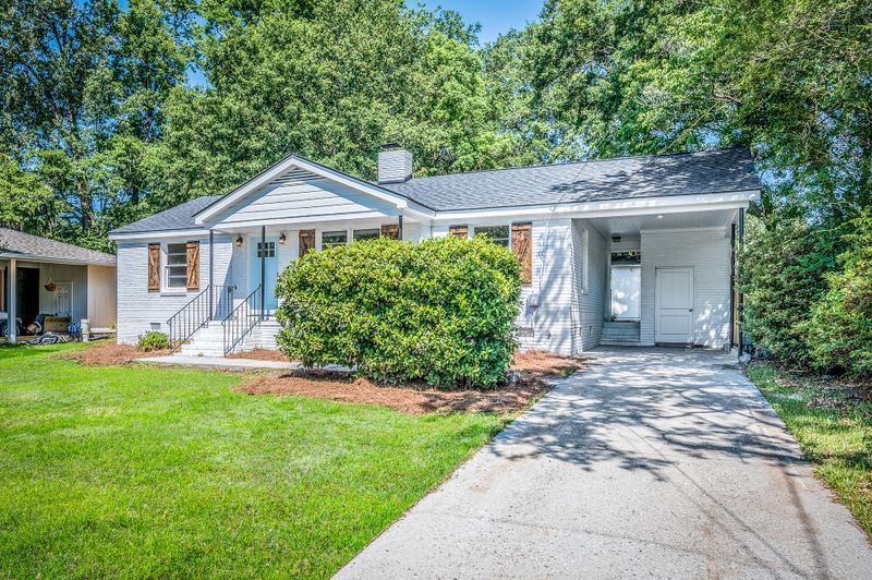 1250 Springhill Rd, Hanahan, SC 29410
