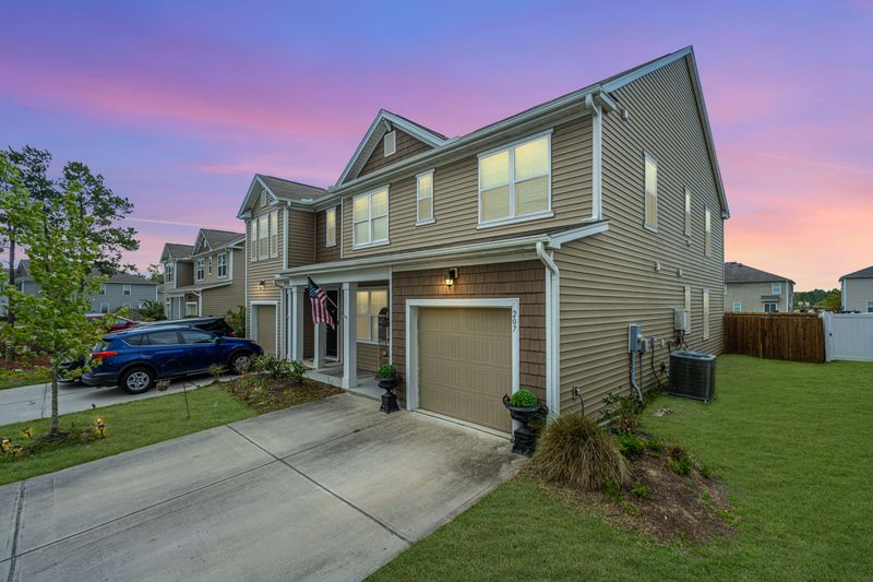 207 Cypress Marsh Rd, Moncks Corner, SC 29461