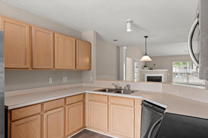 7328 Stoney Moss Way, Hanahan, SC 29410
