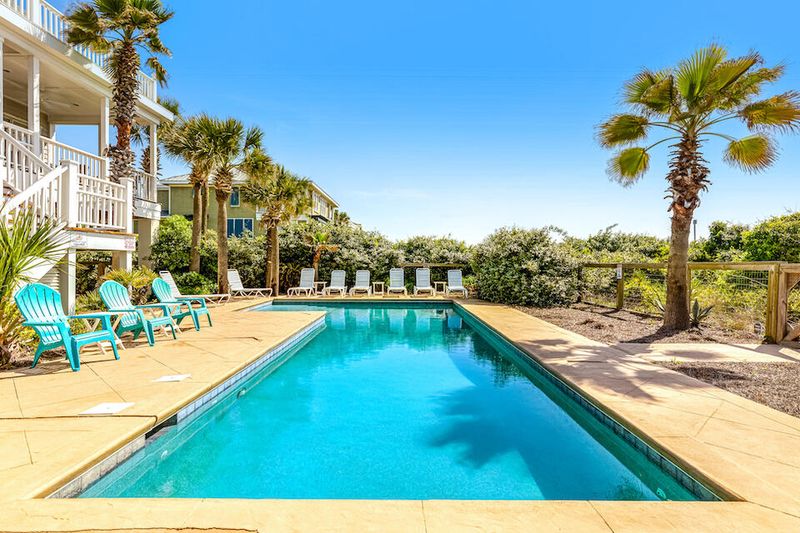 714 Ocean Blvd, Isle Of Palms, SC 29451