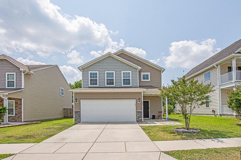 203 Old Savannah Dr, Goose Creek, SC 29445