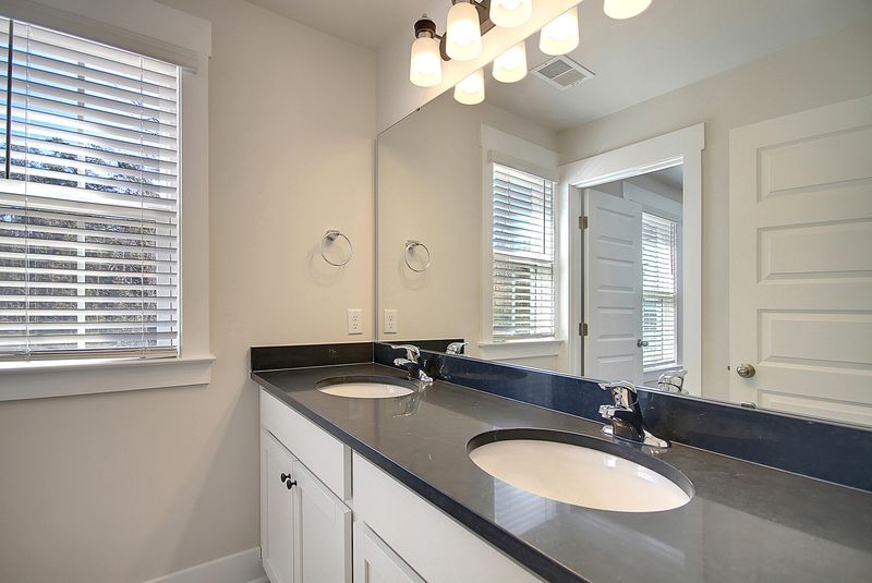 5139 Park Creek Ave, North Charleston, SC 29418
