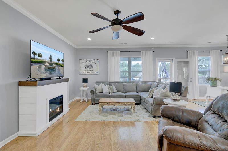 119 Decatur Dr, Summerville, SC 29486