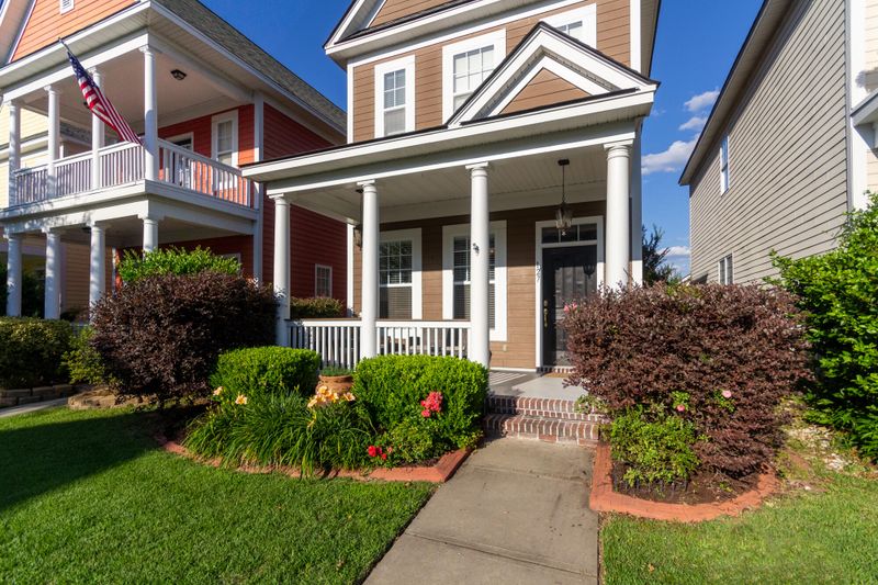 127 Hyacinth St, Summerville, SC 29483